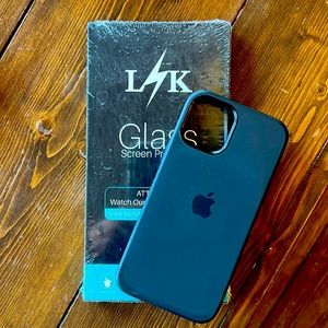 iPhone 12 magnetic phone case with 2 privacy screen protectors